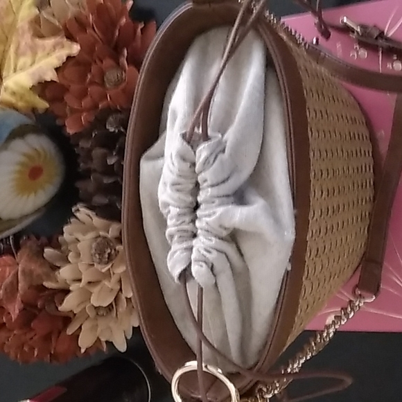 Vegan Leather Crossbody Bag - Picture 2 of 8